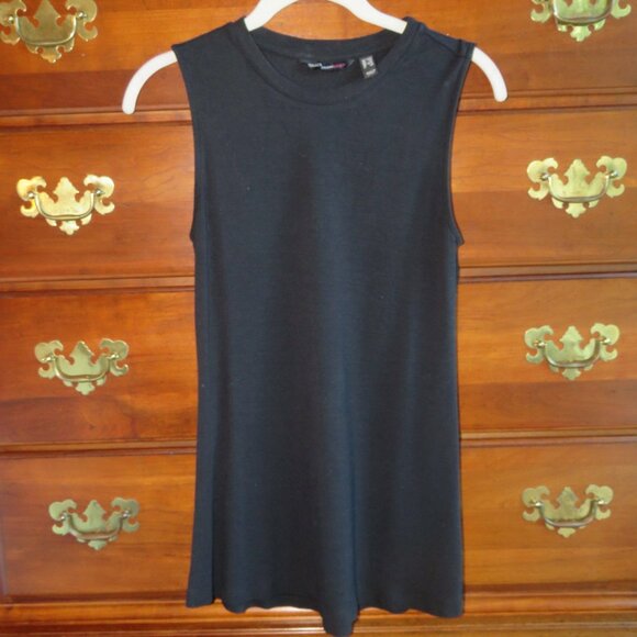 New NWOT Isaac Mizrahi Live! Sleeveless Crew Neck Swing Top Black Sz XXS - Picture 1 of 14